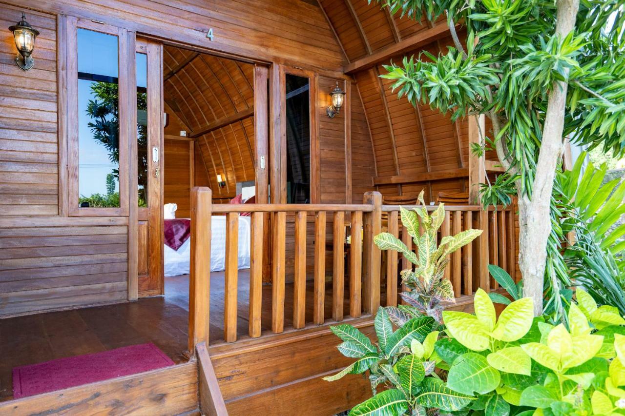 The Soggol Lembongan Hotel Exterior photo